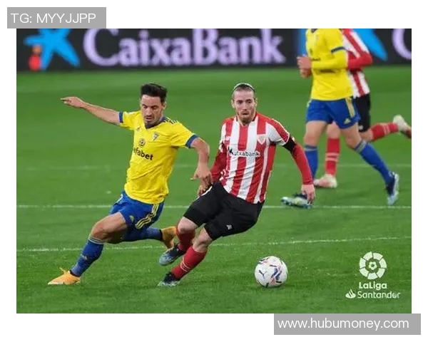 深圳足球队以78分稳居大师赛积分榜首位争夺冠军之路愈发明朗 深圳足球队以78分稳居大师赛积分榜首位争夺冠军之路愈发明朗