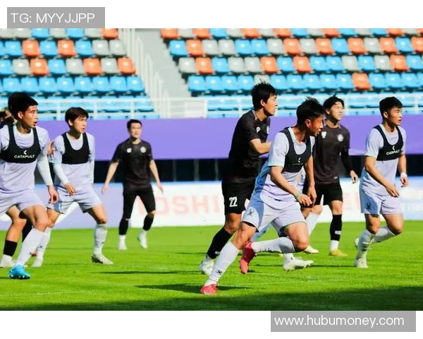 杭州足球队阵地战解析:战术布局与球队未来发展探讨 杭州足球队阵地战解析:战术布局与球队未来发展探讨