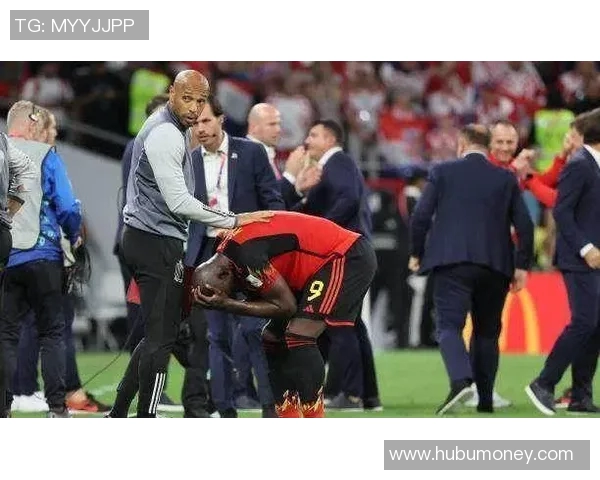 法国电影中的喜剧元素与足球明星的幽默碰撞探讨 法国电影中的喜剧元素与足球明星的幽默碰撞探讨